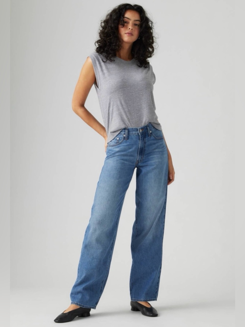 Levi's Women's Wide-Leg Jeans in Medium Blue Wash